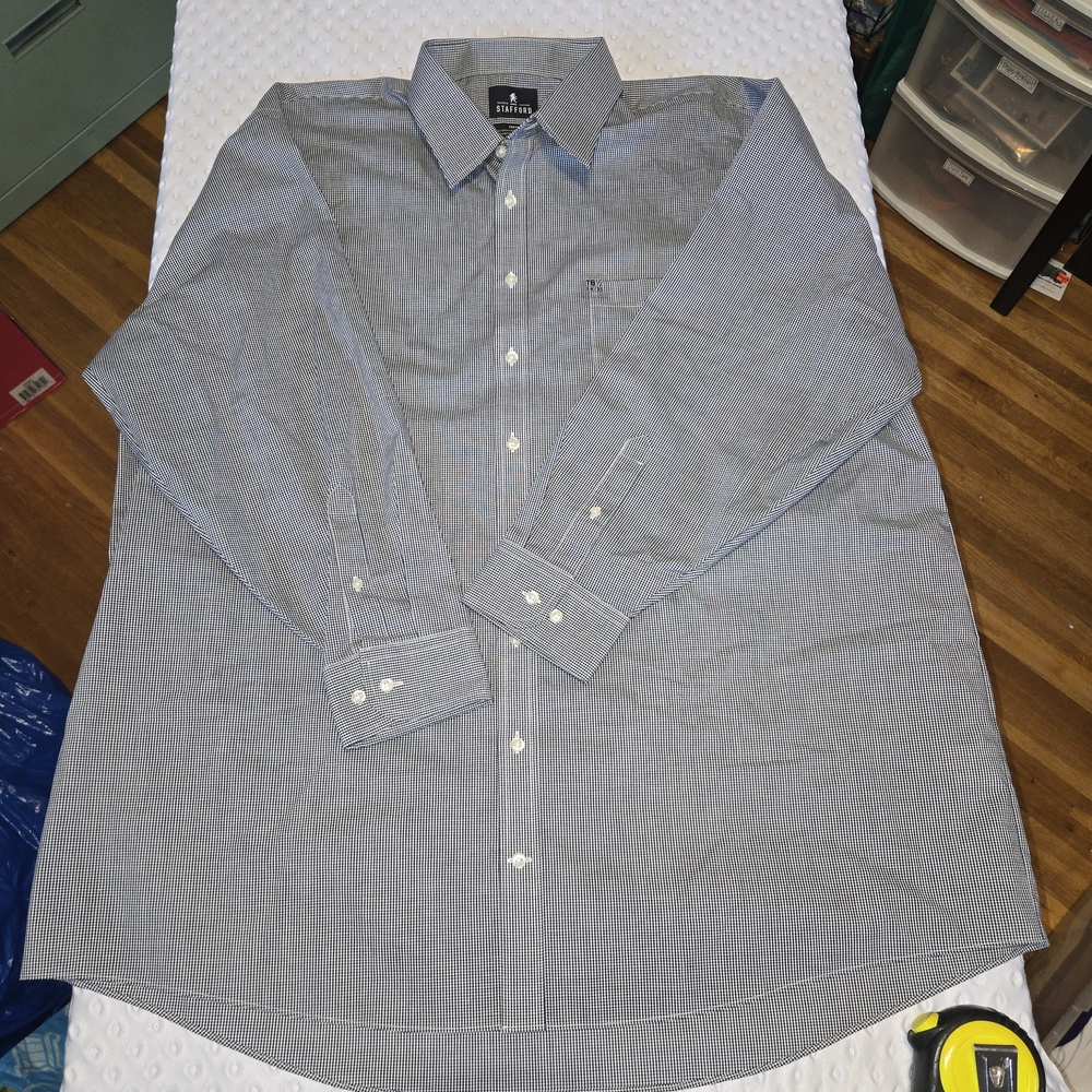 Stafford Men’s Big & Tall Fit Size 18 34-35 Blue & White Button Down Dress Shirt